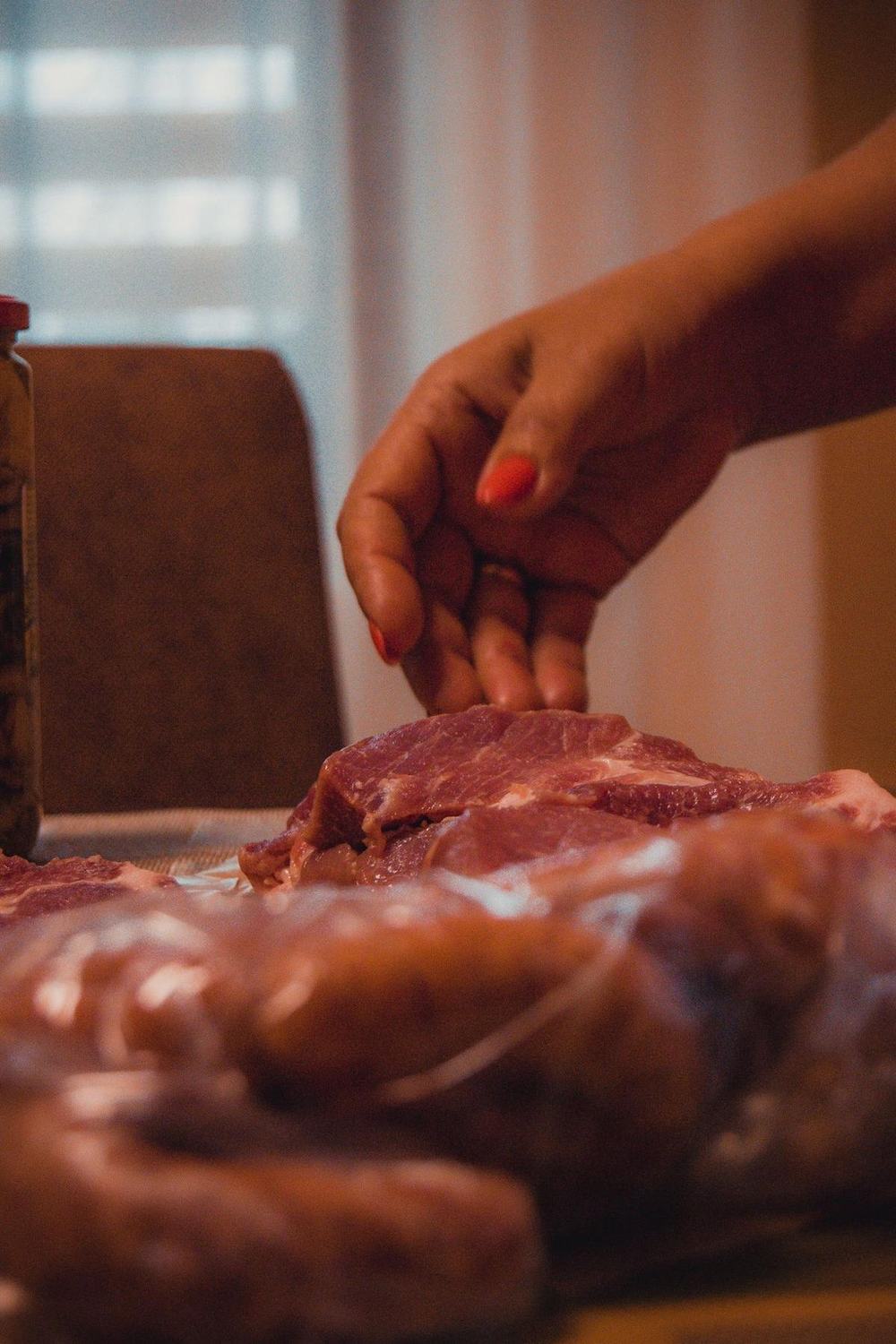 Meat portioned for vacuum sealing